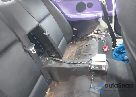 1997 BMW 328Ic z USA, uszkodzony, nr VIN WBABK7327VET63475